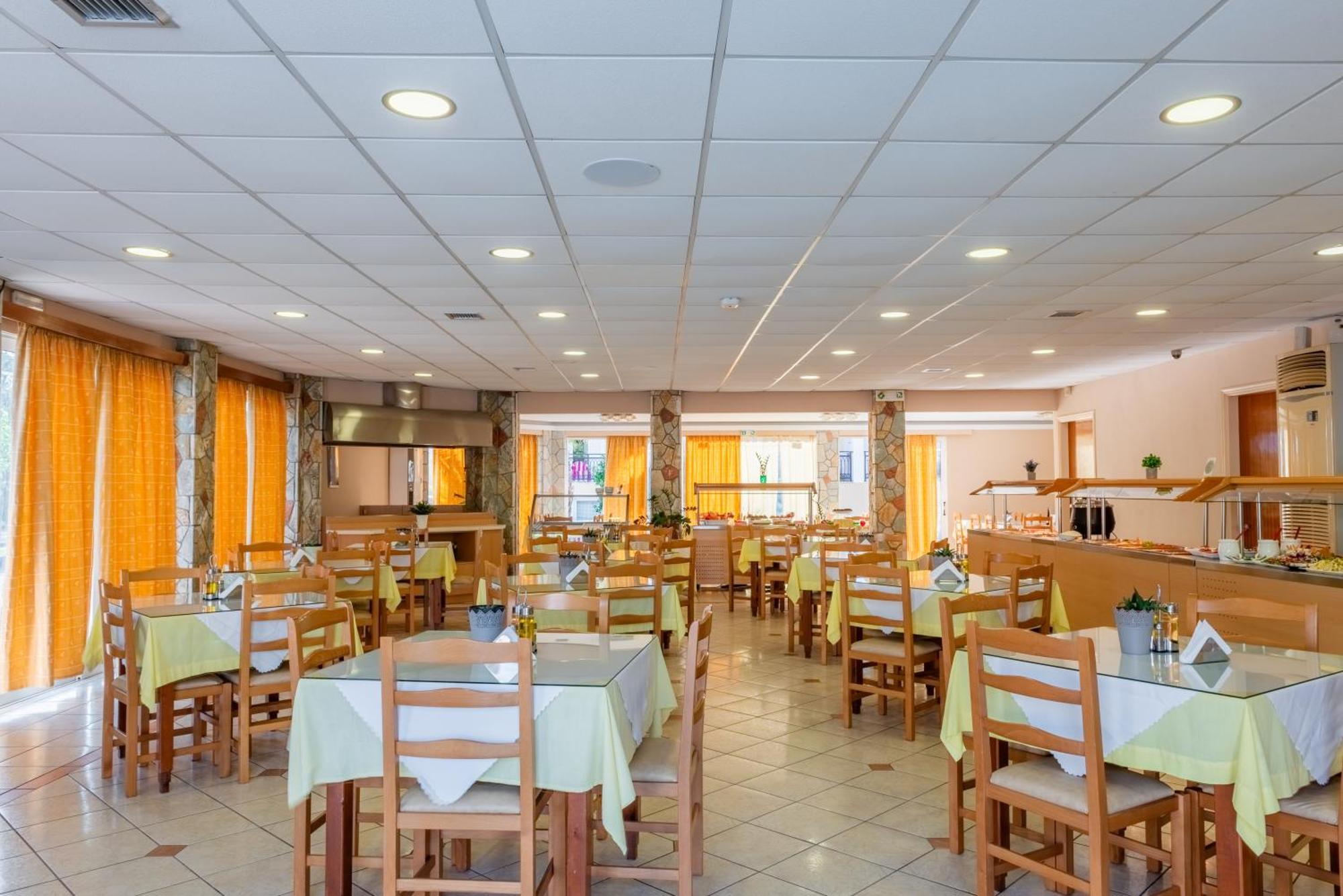 لاغاناس Village Inn Studios & Family Apartments المظهر الخارجي الصورة