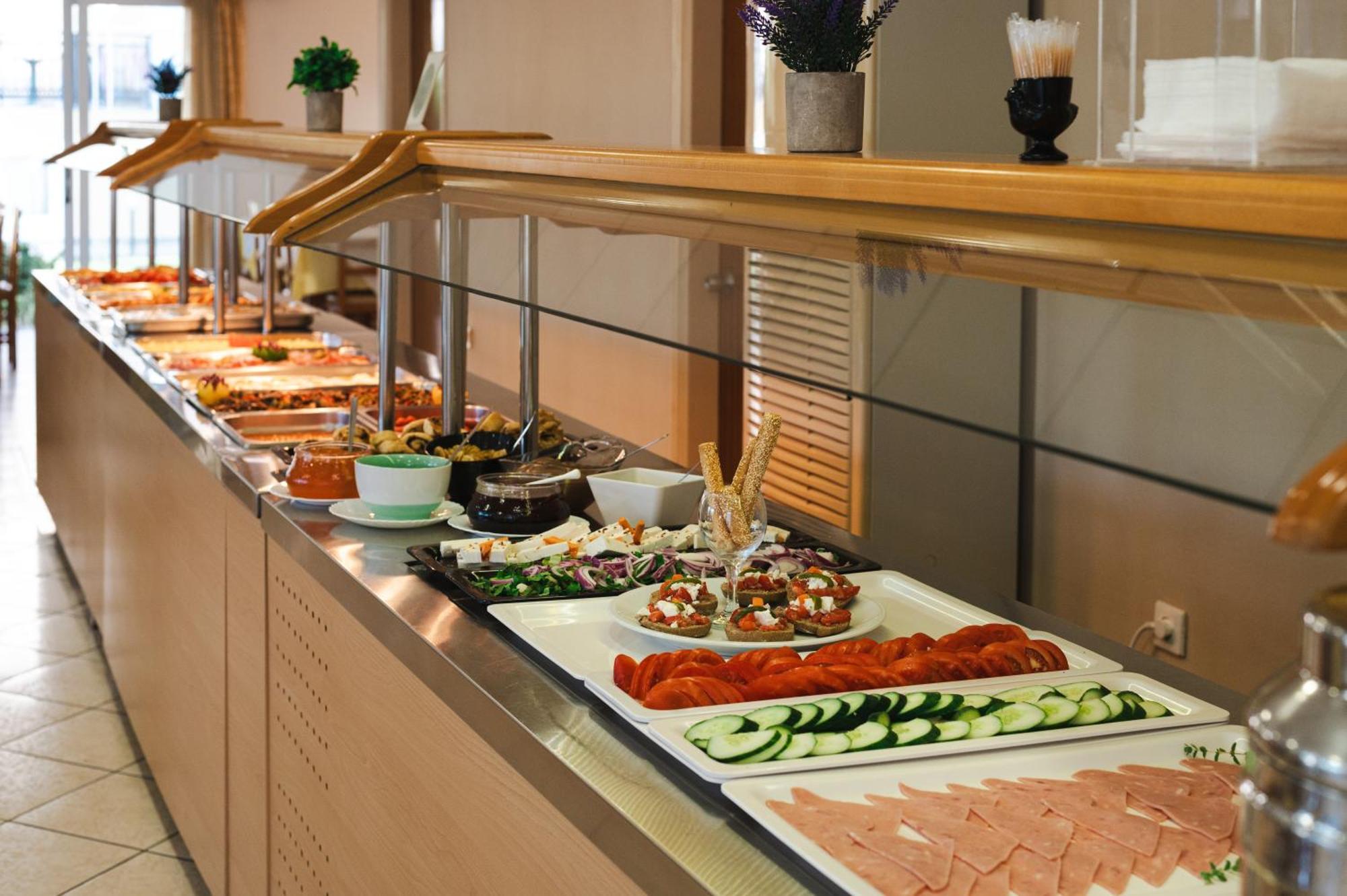 لاغاناس Village Inn Studios & Family Apartments المظهر الخارجي الصورة