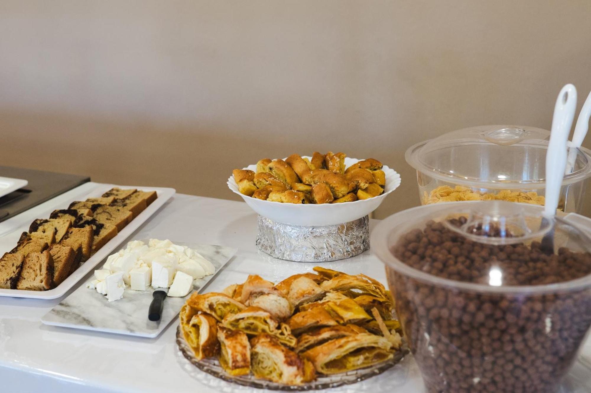 لاغاناس Village Inn Studios & Family Apartments المظهر الخارجي الصورة