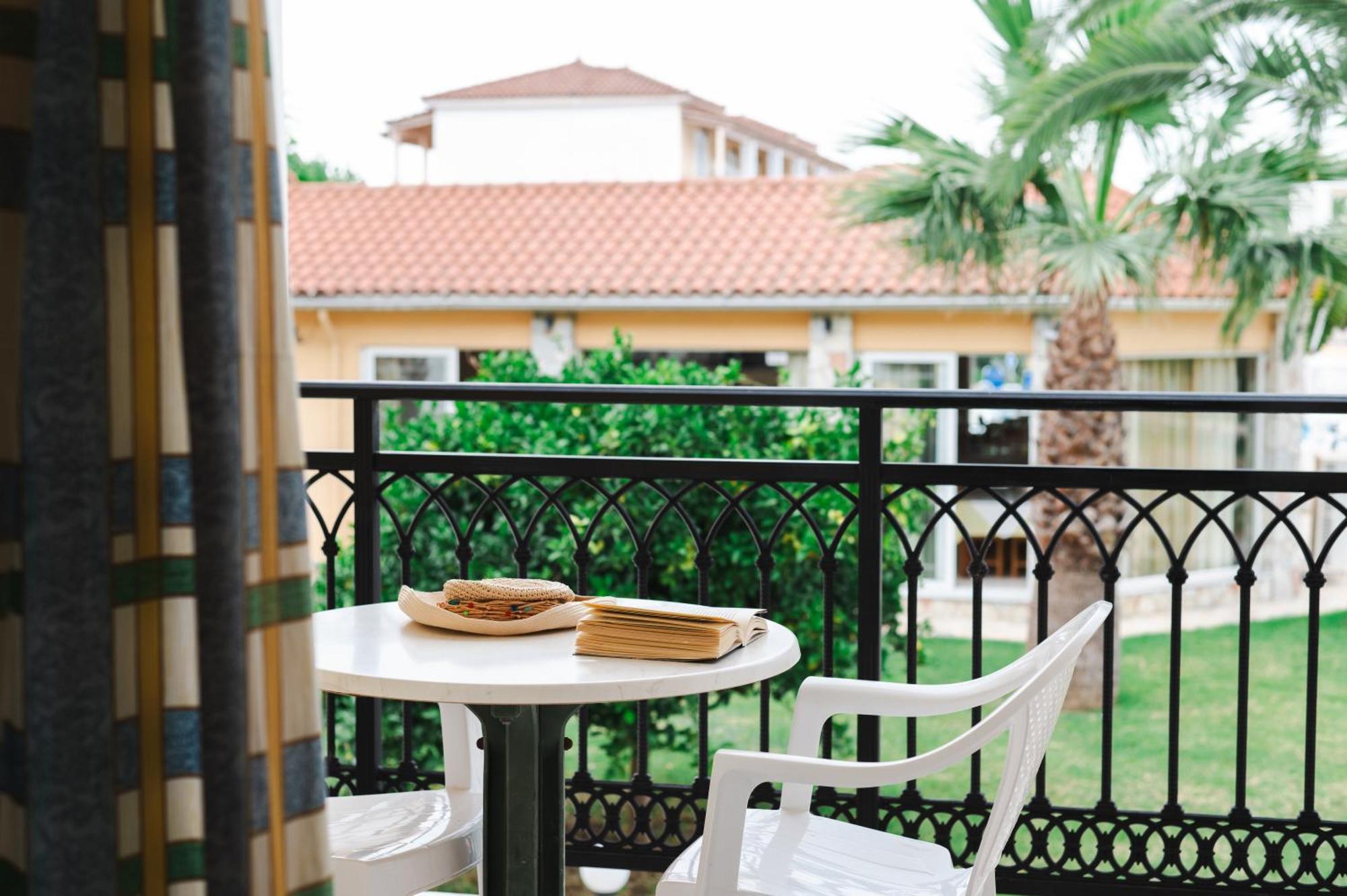 لاغاناس Village Inn Studios & Family Apartments المظهر الخارجي الصورة