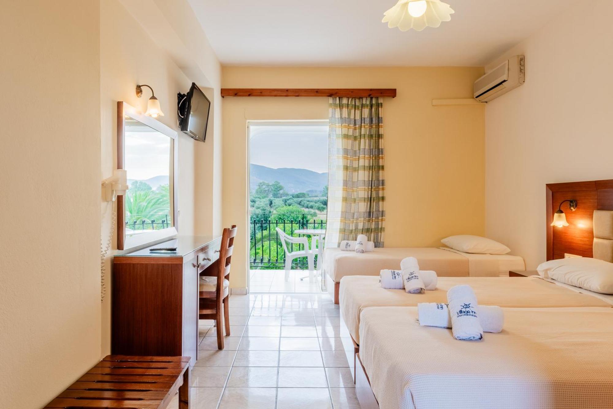 لاغاناس Village Inn Studios & Family Apartments المظهر الخارجي الصورة